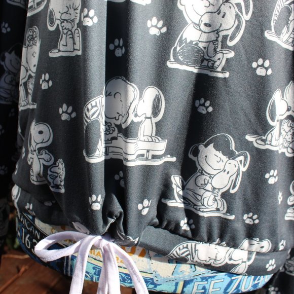 Peanuts Snoopy Dog Lover Soft PJ Top with Drawstring Size Large Womens - Picture 4 of 8